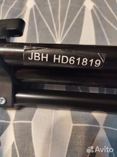 Штатив тренога JBH HD61819 2 м