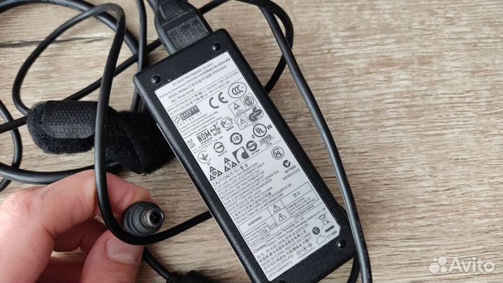 Зарядные уст-ва HP, Asus,Toshiba, Lenovo, Samsung