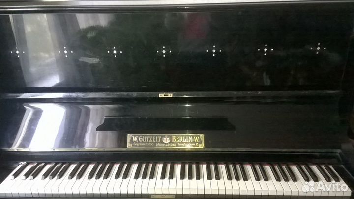 Антикварное пианино W. Gutzeit Berlin. W