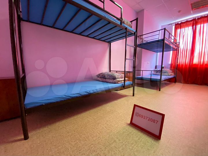 Комната 18 м² в > 9-к., 5/5 эт.