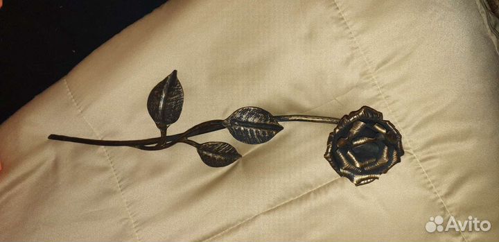 Роза кованная