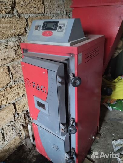 Продам пеллетный котел