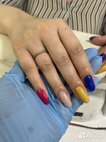 Мастер по маникюру записаться