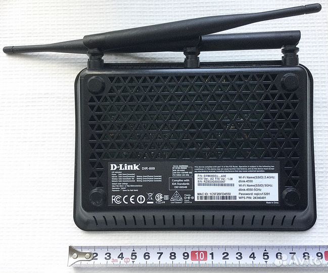Роутер D-Link DIR-809