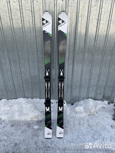 Горные лыжи Fischer