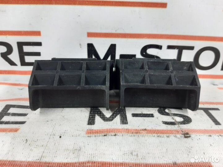 Крепление радиатора переднее Bmw X5 E53 M54B30