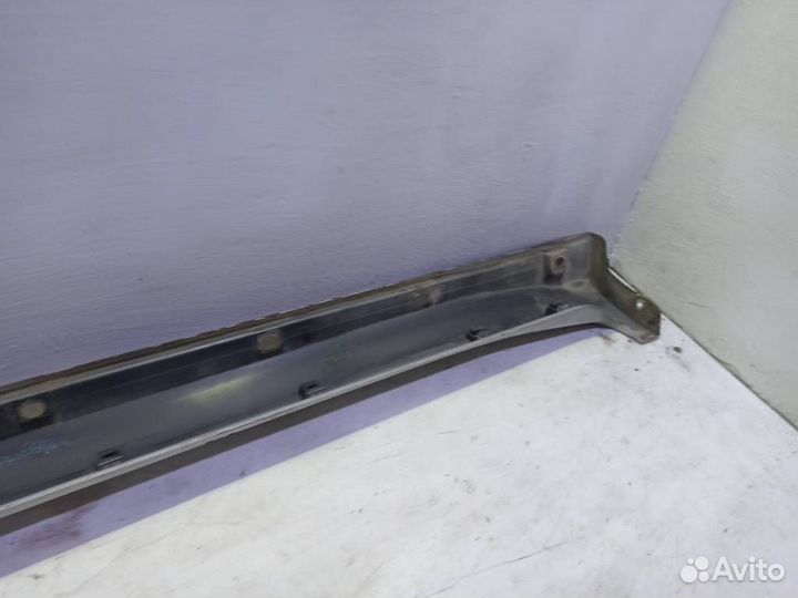 Накладка на левый порог