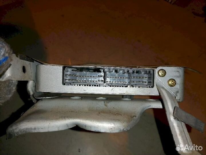 Блок управления двигателем 89661-32760 Toyota Camr