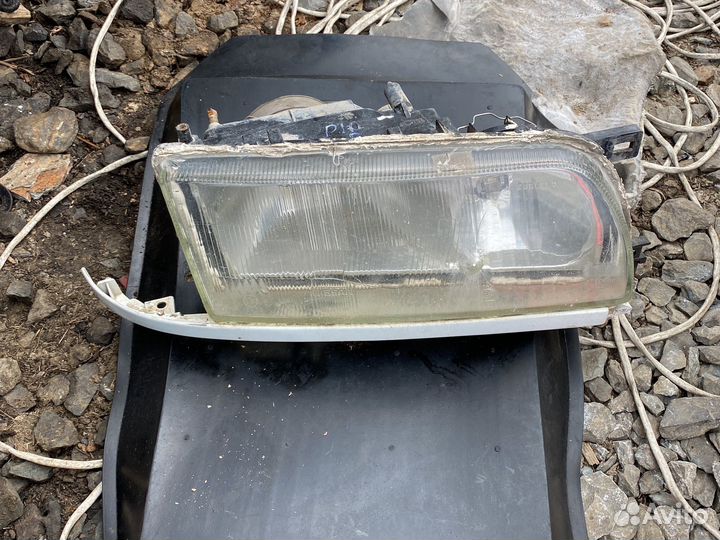 Фара правая nissan primera p10