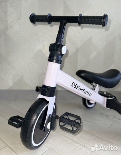 Беговел велосипед 2 в 1