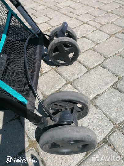 Прогулочная коляска легкая