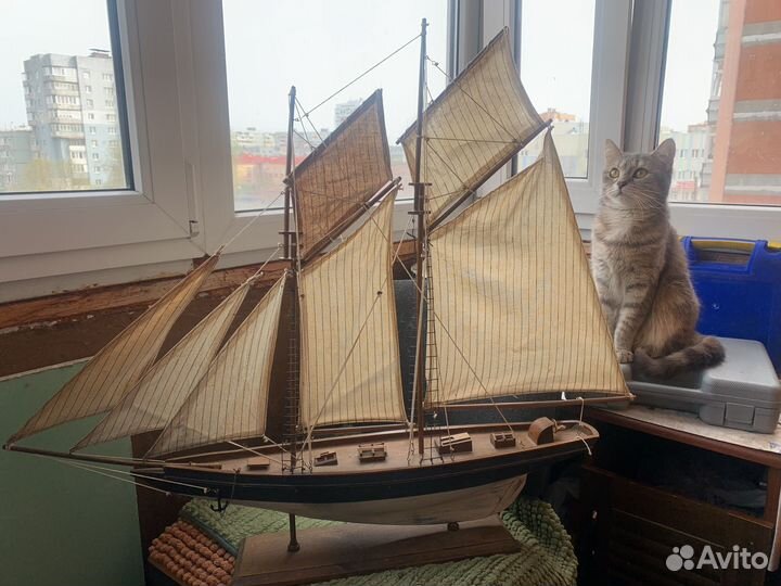 Модель корабля из дерева