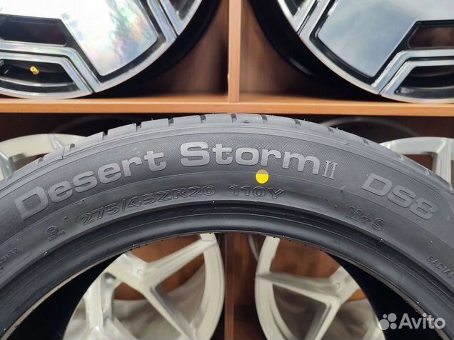 Delinte DS8 Desert Storm II 275/45 R20