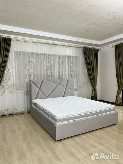 Кровать двухспальная