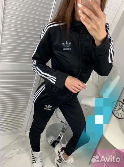 Костюм спортивный