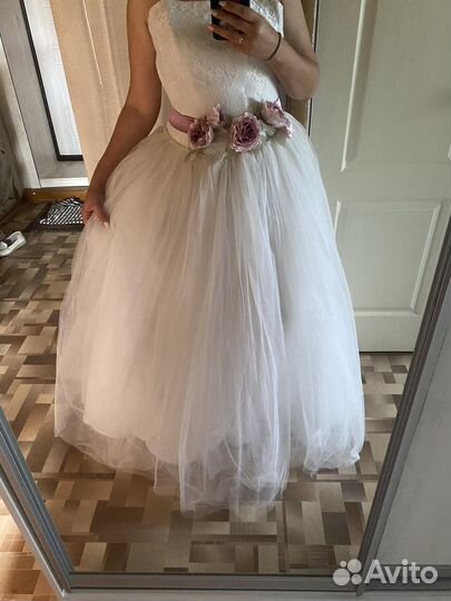 Свадебное платье