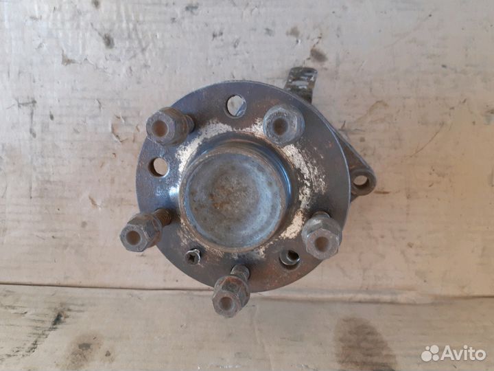 Ступица задняя левая Опель Зафира а