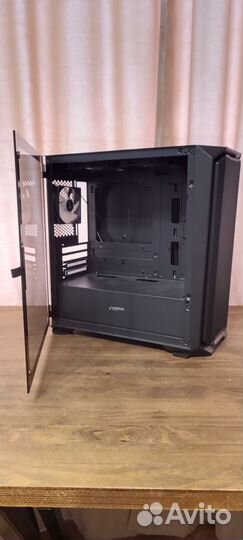 Корпус для компьютера с 5 вертушками