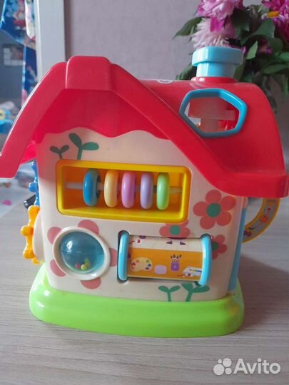 Игрушка развивающая Домик сортер
