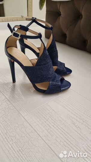 Босоножки женские 38 размер Италия