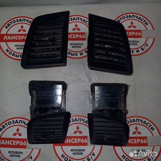 Дефлектор воздушный правый Mitsubishi ASX