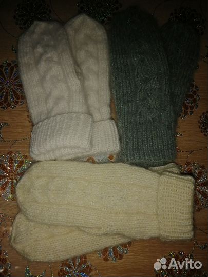 Варежки женские