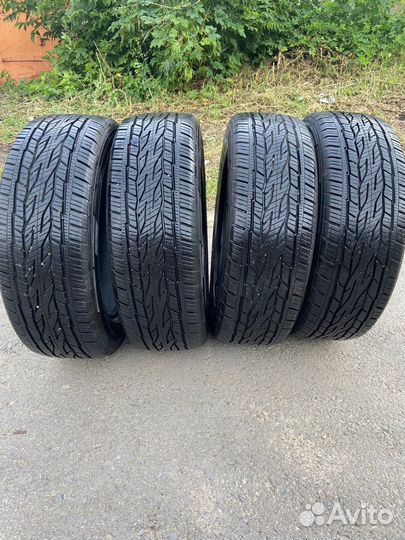 Continental ContiCrossContact LX2 215/60 R17