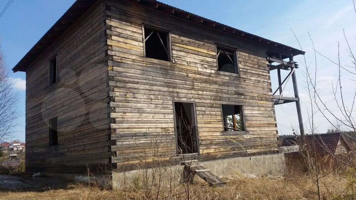 Дом 245 м² на участке 8,6 сот.