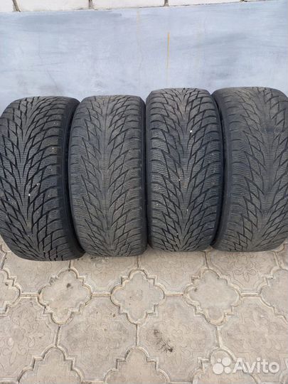 Nokian Tyres Hakkapeliitta R2 225/45 R17