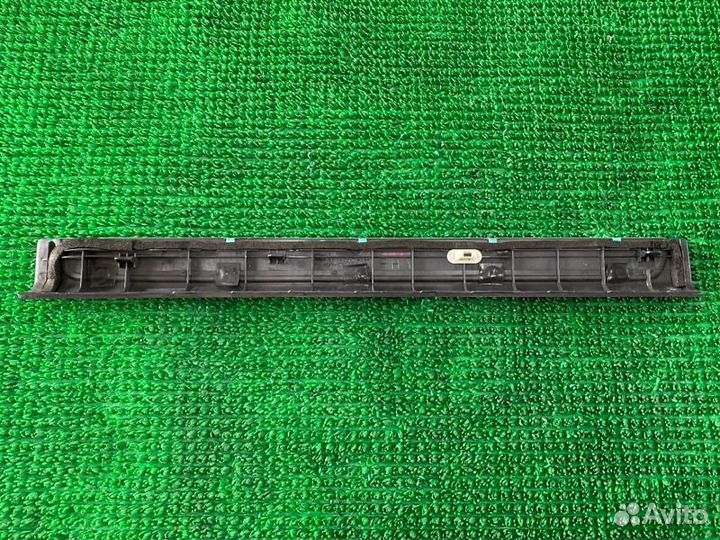 Накладка на порог прав. Infiniti Fx35, Fx45