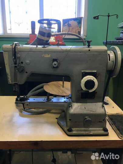 Швейная машина 550 класс окантовка
