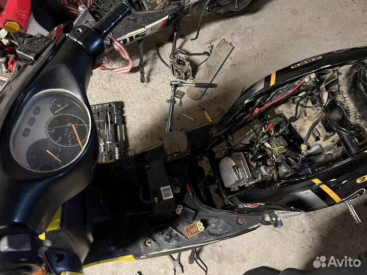 Скутеры в разбор