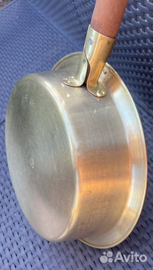 Медный таз с ручкой