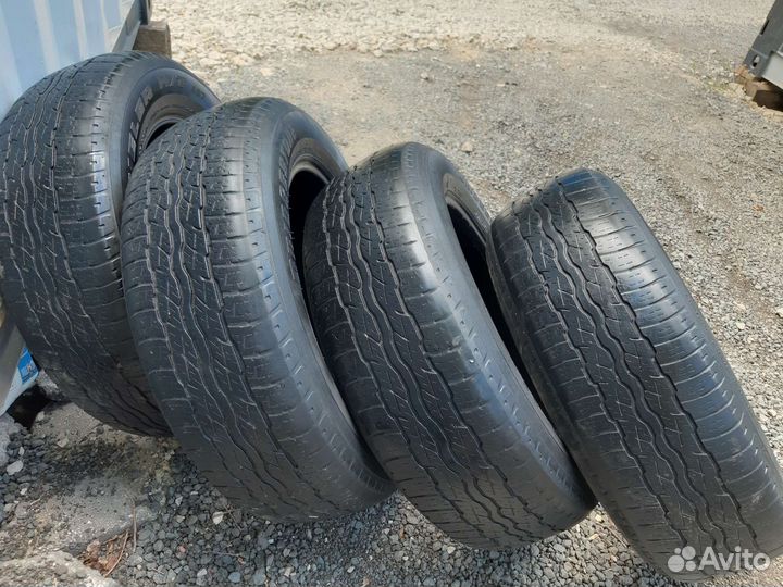 Bridgestone Dueler H/T 687 225/65 R17