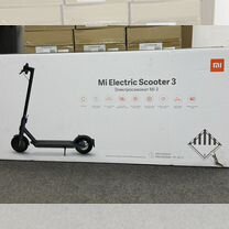 Xiaomi Mi Electric Scooter 3 черный