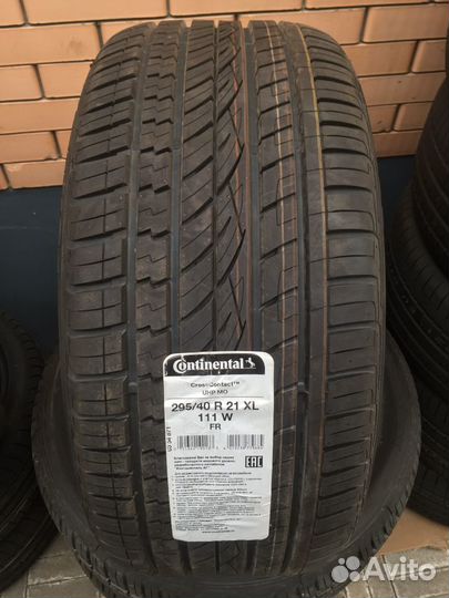 Continental ContiCrossContact UHP 295/40 R21 111W