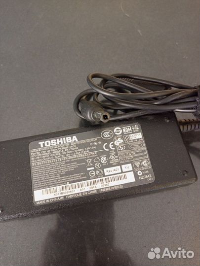 Блок питания Toshiba 19v 3.95a pa-1750-09