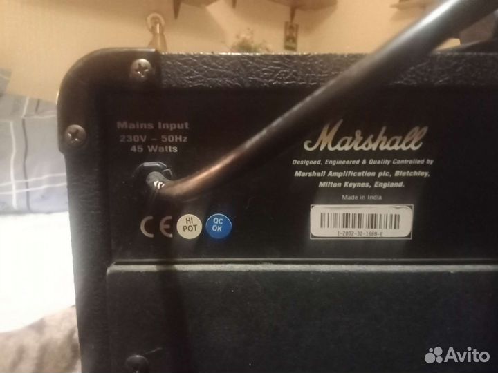 Гитарный комбоусилитель