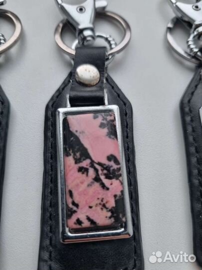 Брелок с камнем