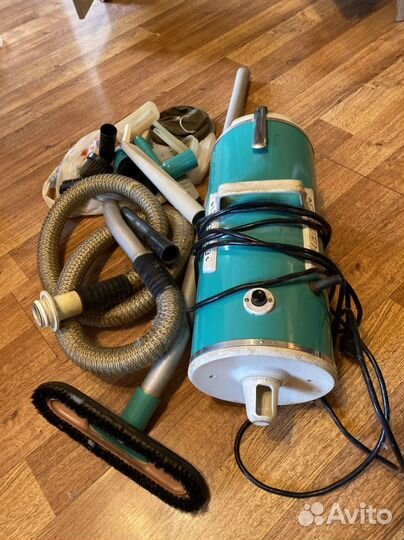 Пылесос СССР Чайка 3