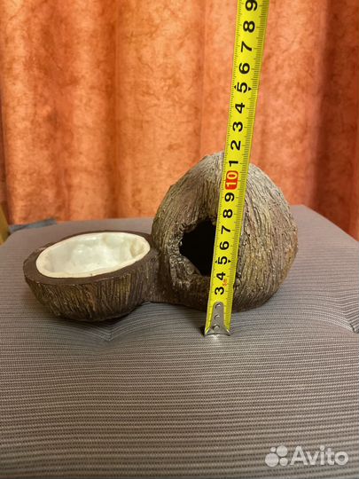 Укрытие с поилкой для мелких животных