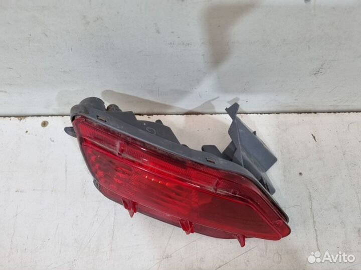 Фонарь противотуманный задний левый Toyota Rav4