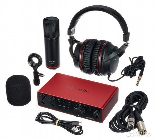 Студийный комплект focusrite Scarlett 2i2 Studio 4