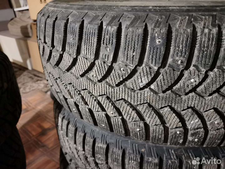 Bridgestone Blizzak VRX 265/60 R18