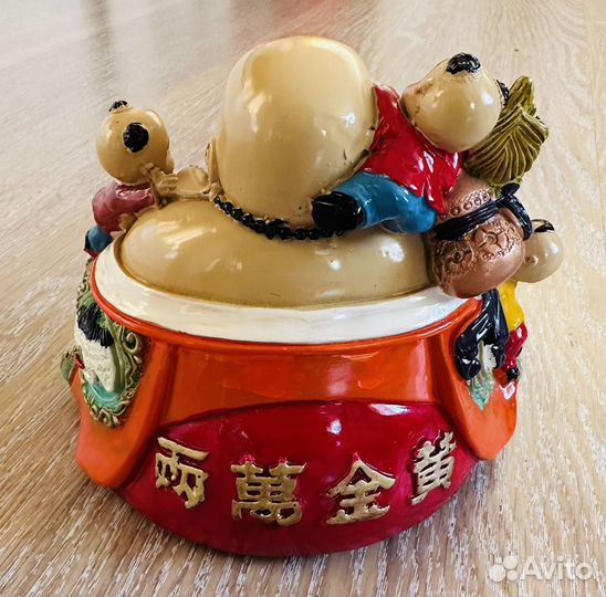 Статуэтка будды