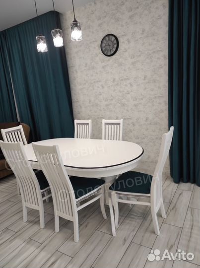 Столы и стулья