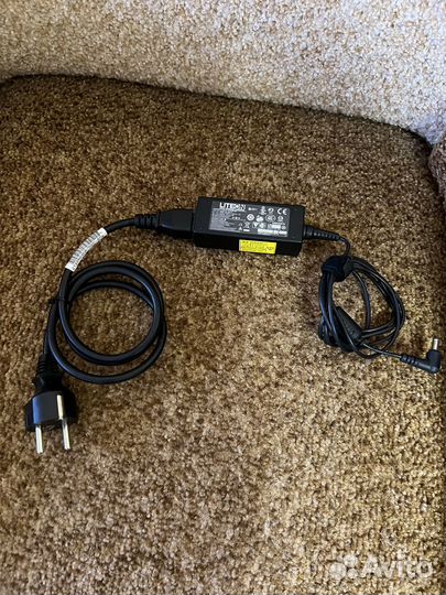 З/у Liteon PA-1300-04 19V 1.58A 30W