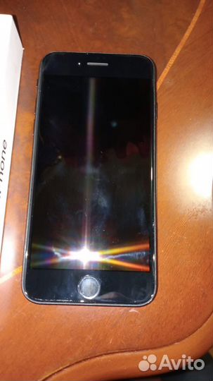 iPhone SE, 64 ГБ