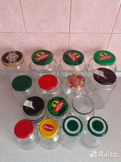 Банки с закручивающимися