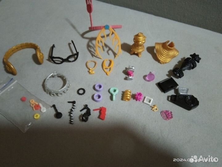 Монстер хай аксессуары, одежда и пр